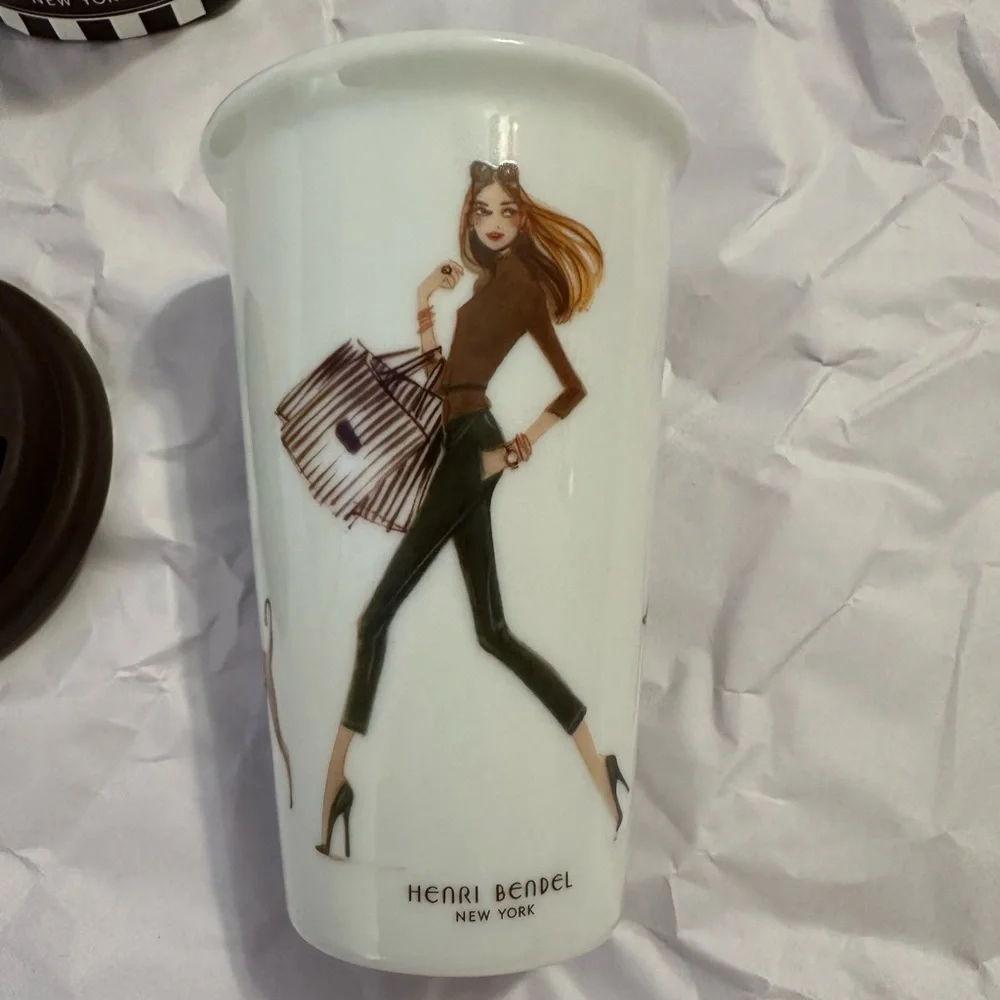 HENRI BENDEL SHOPPING GIRL WITH SILICONE LID RARE